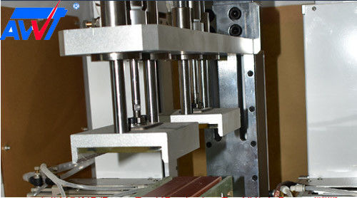 Διπλή πλευρά 18650 32650 HDL6030 πνευματικό Drive 2800-3500pcs/Hours οξυγονοκολλητών σημείων μπαταριών λίθιου AWT αυτόματη