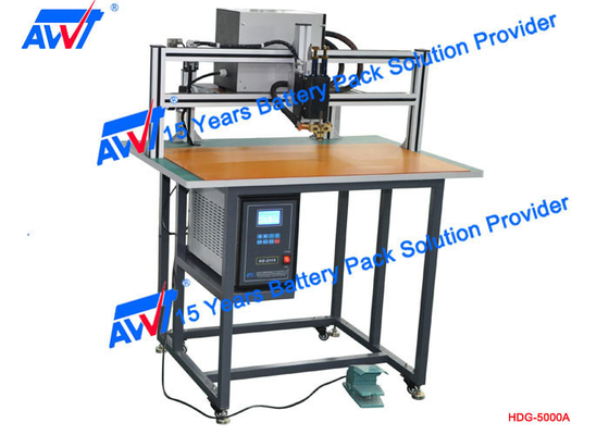 Hdg-8000A γραμμή συνελεύσεων μπαταριών 18650 οξυγονοκολλητής 380V 8000A σημείων ακρίβειας 32650